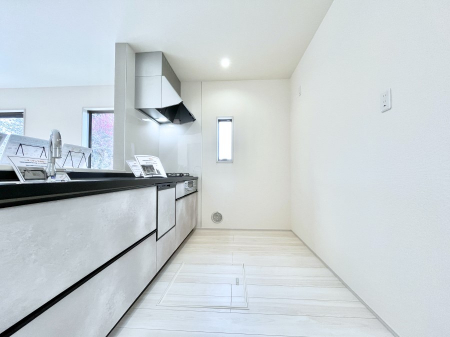 �L�b�`���@�L���Ďg������̂悢�L�b�`���A�������̂������ŉƑ��̏Ί炪�L����܂�