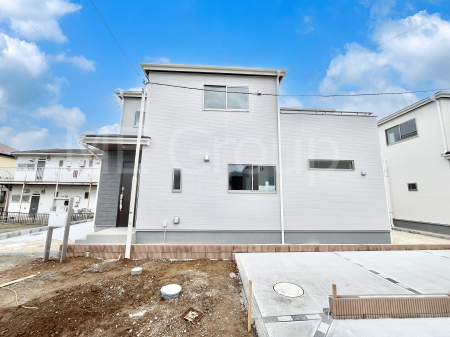 ���n�O�ώʐ^�@�������ꂽ�O�ρA�㎿�ȏZ��Ԃ��L���鎺���͉i�����S���ĉ߂�����Z���ł��B 