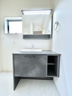 ���ʑ�E���ʏ��@���[�͂Ƌ@�\���ɗD�ꂽ���ʉ��ϑ�