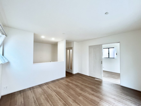 ���̑����ρ@�Ƒ������R�ƏW�܂�e���̃X�y�[�X�ɂȂ肻��