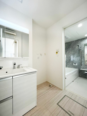 ���ʑ�E���ʏ��@�������̂�����K��Ԃł��B�����̐g�x�x���C�����ǂ����g�������܂��B 