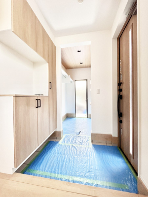���ց@�����`Entrance�`�@�Ƃ̒��ł��q�l���}����ŏ��̏ꏊ�ł��錺�ւ́A�Ƃ̈�ۂ��̂��̂ł��I�L�x�Ȍ��֎��[�ŁA����Y��ɕۂ��Ƃ��o���܂��􌺊ւɂ͂����Ղ���[�̉��ʔ��������I