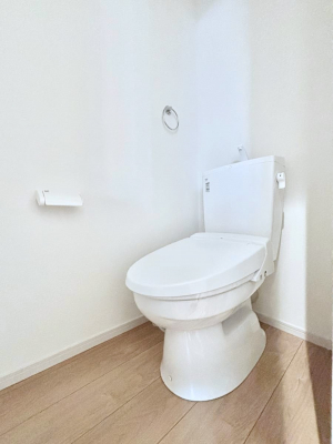 �g�C���@�����`Toilet�`�@�Y��E�X�b�L���E���K�ȃE�H�V�����b�g�t�g�C���ł��낰���Ԃł��B�g�C���͖����g�킴��𓾂Ȃ����́B����������ۂ������ł��ˁB�g�C����2��������̂Œ��̍��G���ɕ֗��ł��I