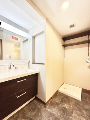 ���ʑ�E���ʏ��@������������ʉ��ώ��Œ��̐g�x�x�����K  