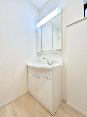 ���̑��@�������̂�����K��Ԃł��B�����̐g�x�x���C�����ǂ����g�������܂��B 