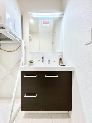 ���ʑ�E���ʏ��@�傫�����₷���O�ʋ��Ő�����������ʑ�́A�g�����Ȃ݃`�F�b�N�┧�̂������ɂ������߂ł��B 