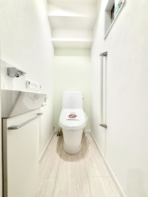 �g�C���@�g�C����1�K��2�K���ꂼ��ɔz�u����Ă��ĂƂĂ��֗��ł��B 