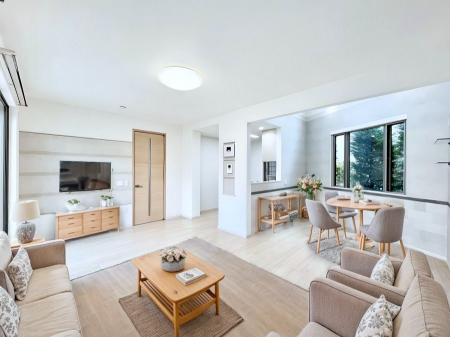 ���r���O�@���Ƒ��̓��₩�Șb�����ŕ�܂�閾�邢���r���O  ���Ƌ��CG�ł�