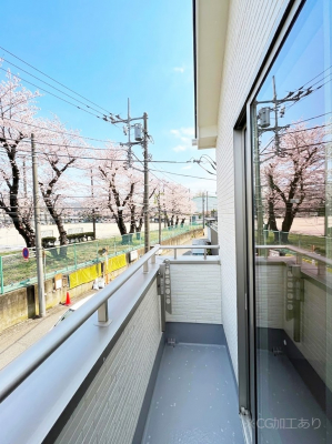 �o���R�j�[�@�����`Balcony�`  �傫�ȋ�Ɉ͂܂ꂽ�C�����̂����ƁB  �o���R�j�[��`�������ň��|�I�ȊJ�����ɕ�܂�܂��B  �o���R�j�[�͗z���������݂��z�c����󕨂��C�����悭�������Ƃ��ł��܂��B