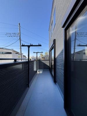 �o���R�j�[�@�����`Balcony�`  �o���R�j�[�͉������z���������݁A���z�c����󕨂��C�����悭�������Ƃ��ł��܂��B  �g���₷���J���I�ȃo���R�j�[�ł����z�����������Ղ�~�蒍���A�o���R�j�[�t���Z�܂��B  