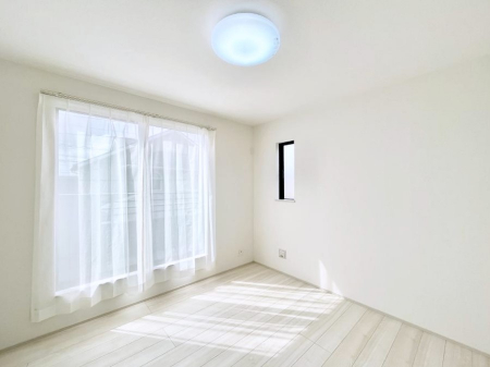 ���̑����ρ@�����`Bed Room�`�@�o���R�j�[����̍̌��Œ����X�b�L���ڂ��o�߂����ł��ˁI���₩�Ȍ����������ގ����ɂ́A���₩�Ȏ��Ԃ�����܂��B�x���ɂ́A������������ԂŎ����̎���y���ނ̂͂������ł����B