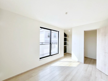 �Q���@�E�H�[�N�C���N���[�[�b�g�����邨�����B�G�߂��Ƃ̓���ւ����s�v�ŕ֗��ł��I