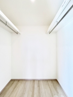 ���̑��@�ߗނ��n���K�[�Ɋ|�����܂܎��[�ł���WIC�B�ߗނ̐������ڂ����₷���ĕ֗��ł��I