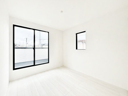 ���̑����ρ@�������P�������`Bed Room�`�@2�ʍ̌����m�ۂ������邢�����́A���ʂ����ǂ��A��ϋ��S�n�̗ǂ���ԂƂȂ��Ă���܂��B�u�₩�ȕ��������ċN���钩�́A���K�����̎n�܂�ɁI