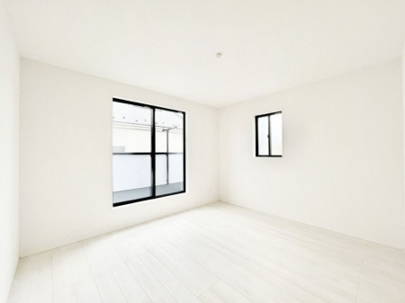 �Q���@�������Q�������`Bed Room�`�@2�ʍ̌����m�ۂ������邢�����́A���ʂ����ǂ��A��ϋ��S�n�̗ǂ���ԂƂȂ��Ă���܂��B�u�₩�ȕ��������ċN���钩�́A���K�����̎n�܂�ɁI