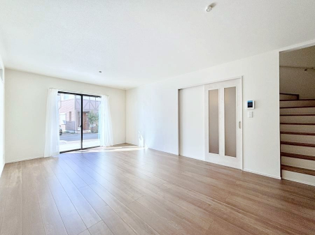 ���r���O�@���r���O�K�i���Ƒ��̏Ί�Ɖ�b���Ȃ��ł���܂�  