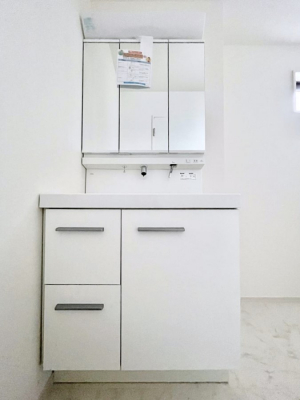 ���ʑ�E���ʏ��@�傫�����₷���O�ʋ��Ő�����������ʑ�́A�g�����Ȃ݃`�F�b�N�┧�̂������ɂ������߂ł��B 