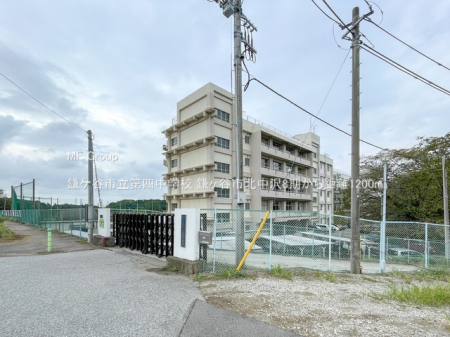 ���ӊ��@���w�Z 1200m ���P�J�s����l���w�Z