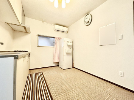 �L�b�`���@�����`Kitchen�`�@���R�������鑋�̂���L�b�`���������g���ꏊ�����炱���A�g��������l�����܂����B�������Ƃ����L�b�`���R�[�i�[�͎����L���Ȏd�オ��ƂȂ��Ă���܂��B