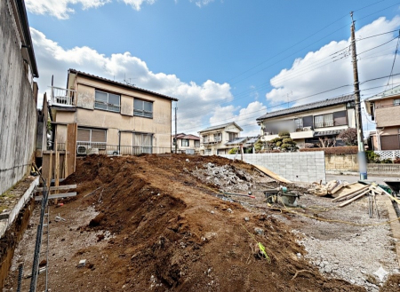 ���n�O�ώʐ^�@�O�ρ`Exterior�`�@���ӂɂ͊w�Z�┃���{�݂����萶���A�q��ĂɓK���������L�����Ă��܂��I�u�i�Z�n�v�Ƃ��āA�����̂����w�����ł͂Ȃ��A���ӂ̊���ʊw�ł���w�Z�ɂ��Ă������k���������I