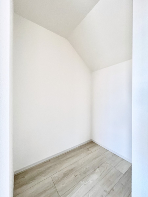 ���̑��@�����`Walk-in Closet�`�@�K�v�Ȃ��̂�R�[�f�B�l�[�g���ꗗ���Ċm�F�ł��A�g�x�x�⏀�����Z���ԂōςރE�H�[�N�C���N���[�[�b�g��ݒu���܂����B�Ƃ̒�����������Ƃ�����֗��Ȏ��[�X�y�[�X�ł��B