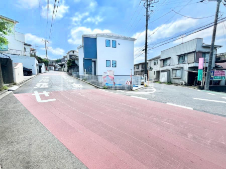 ���n�O�ώʐ^�@�O�ρ`Exterior�`  �O�ʓ��H�F�p�n�̂��ߗz����ǍD��  ���Ԃ̏o��������炭�炭�ł��I  ���s���_�E���n���w�̂���]�́A���C�y�ɂ��₢���킹���������I��ˌ��Ă����炱�������\�ȎԌ�2�䁝