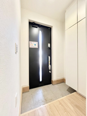 ���ց@�����`Entrance�`�@�Ƃ̒��ł��q�l���}����ŏ��̏ꏊ�ł��錺�ւ́A�Ƃ̈�ۂ��̂��̂ł��I�L�x�Ȍ��֎��[�ŁA����Y��ɕۂ��Ƃ��o���܂��􌺊ւɂ͂����Ղ���[�̉��ʔ��������I