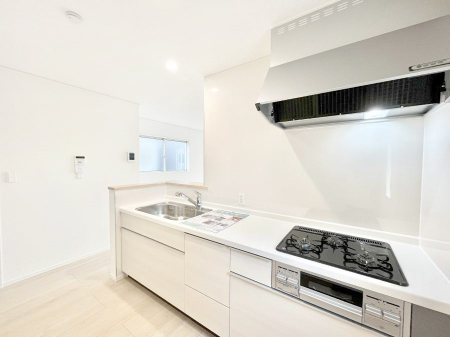 �L�b�`���@������3�������`Kitchen�`���r���O�����n����J�E���^�[�L�b�`���B���������Ȃ���Ƒ��ƃR�~���j�P�[�V�������Ƃ�邾���łȂ��A�傫�ȊJ���������邱�Ƃ��ł��܂��B  ���q�l�̐����������邱�Ƃ��ł��܂��ˁI