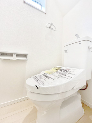 �g�C���@������1�������`Toilet�`�@�������̂��鐅����g�C���̓E�H�V�����b�g�t���ł����g�C���͖����g�킴��𓾂Ȃ����́B����������ۂ������ł��ˁB�g�C����2��������̂Œ��̍��G���ɕ֗��ł��I