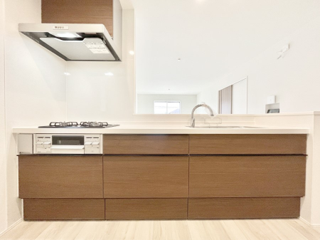 �L�b�`���@�����`Kitchen�`�@�w���������q���̐������������Ȃ��x�B�g���₷���X�^�C���b�V���ȃJ�E���^�[�L�b�`���ɂ́A���̊J���������邱�ƂȂ���w���q�l�������Ȃ���x�̈��S��������܂��B