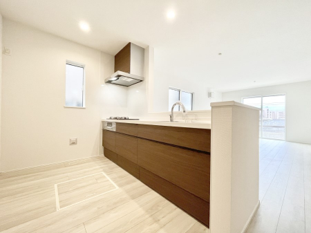 �L�b�`���@�����`Kitchen�`�@�u���������͉�����낤�v����ȃL�b�`���Ȃ�v�������藿�����ł����Ⴂ�܂��B�L�b�`������̓��r���O����]�ł��܂��B�Ƒ����Ȃ��邨�Ƃ������ɂ������܂��B