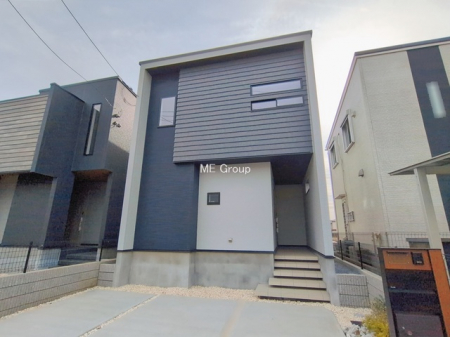 ���n�O�ώʐ^�@��1�������`Exterior�`�@�m���ȋZ�p�Œz���ꂽ�Ƃ́A���̍ו��Ɏ���܂ŁA���q�l�̕�炵��z���S�Â��������Â��Ă��܂��B���̑z���́A���X�̈��S�Ɖ��K���ƂȂ��Ă��q�l�̕�炵���ݍ��݂܂��B  