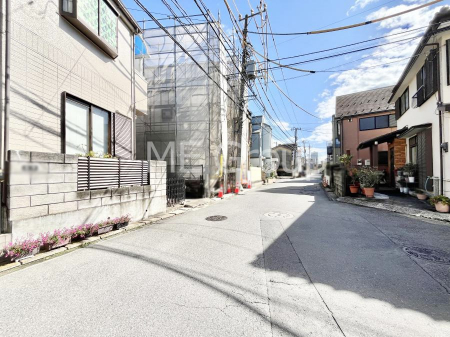 ���n�O�ώʐ^�@�O�ρ`Exterior�`�@�O�ʓ��H�͊ՐÂȏZ��n���͂���Ԓʂ�̏��Ȃ����H�B���Ԃ̏o��������炭�炭�ł��I���s���_�E���n���w�̂���]�́A���C�y�ɂ��₢���킹���������I