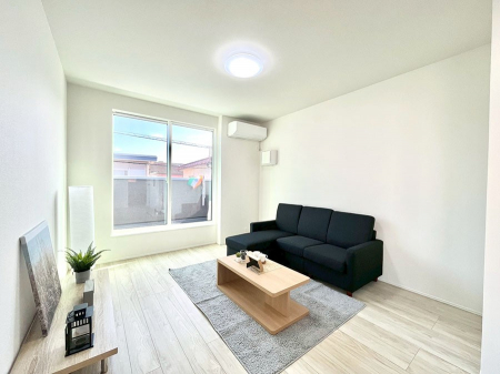 ���̑����ρ@�������P�������`Living�`�@��������̂����Q�K���r���O�̓v���C�x�[�g���������A���������ĕ�点�܂��B��Ƃ肠���炵�ƐS�n�悢�Z�����a���ґ�Ȏ��Ԃ����Ƒ��݂�Ȃł��߂����������B