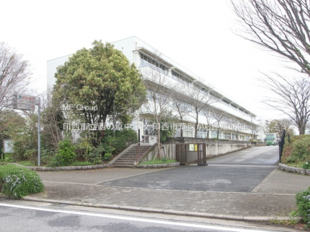 ���ӊ��@���w�Z 880m �󐼎s�����̌����w�Z