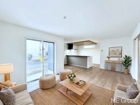 ���r���O�@�������������͋C�̂k�c�j�͉Ƒ��݂�Ȃ̉��K��ԁ��Ƌ��CG�ł�