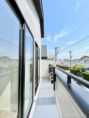 �o���R�j�[�@������A�������`Balcony�`  �o���R�j�[�͉������z���������݁A���z�c����󕨂��C�����悭�������Ƃ��ł��܂��B�g���₷���J���I�ȃo���R�j�[�ł����z�����������Ղ�~�蒍���A�o���R�j�[�t���Z�܂��B  