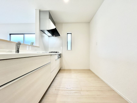 �L�b�`���@�������P�������`Kitchen�`�@���R�������鑋�̂���L�b�`���������g���ꏊ�����炱���A�g��������l�����܂����B�������Ƃ����L�b�`���R�[�i�[�͎����L���Ȏd�オ��ƂȂ��Ă���܂��B