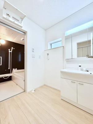 ���̑��@�������̂�����K��Ԃł��B�����̐g�x�x���C�����ǂ����g�������܂��B 