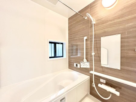 �����@����̔�����₷��؂ȃo�X�^�C���B�������Ƃ����C���y����Ŕ����Ƃ肽���ł��ˁI  