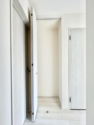 ���̑����ρ@�L�����[�B�|�������G�߂̏��������[���邱�Ƃ��ł��܂��B