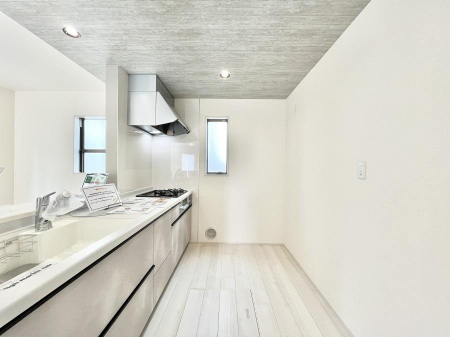 �L�b�`���@��Ƃ肠��L�b�`���ł͂��Ƒ��Ɗy�������������ł��܂��B