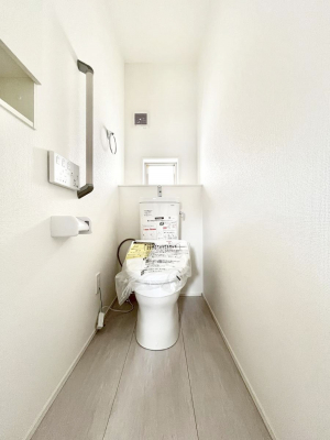 �g�C���@�������P�������`Toilet�`�@�������̂��鐅����g�C���̓E�H�V�����b�g�t���ł����g�C���͖����g�킴��𓾂Ȃ����́B����������ۂ������ł��ˁB�g�C����2��������̂Œ��̍��G���ɕ֗��ł��I