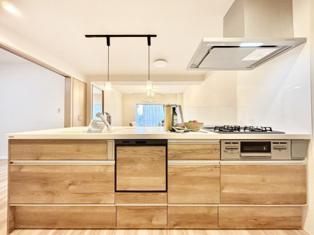 �L�b�`���@�������������I�ɁA�y�����I�V�X�e���L�b�`��