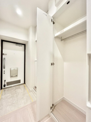 ���̑����ρ@�L�����[�B�|�������G�߂̏��������[���邱�Ƃ��ł��܂��B