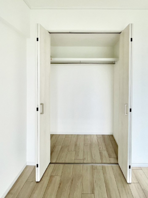 ���[�@�m���N���[�[�b�g�B���s��������̂Ō���̈ߗނ�����������[�ł��܂��B