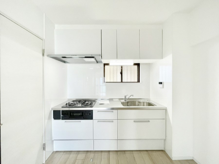 �L�b�`���@�������������I�ɁA�y�����I�V�X�e���L�b�`��