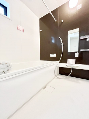 �����@����̔�������Ă���閾�邢�������̂���o�X���[��