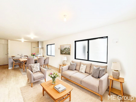 ���r���O�@�������������͋C�̂k�c�j�͉Ƒ��݂�Ȃ̉��K��ԁ��Ƌ��CG�ł�