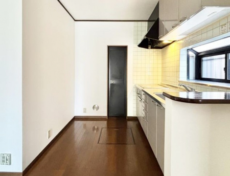 ���̑����ρ@���C���̌��ɂ����ꂵ�������